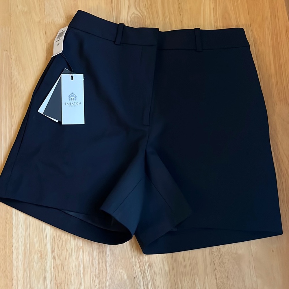 Aritzia - Babaton Agency 5” Short - Size 6 - Black - New (tags attached)